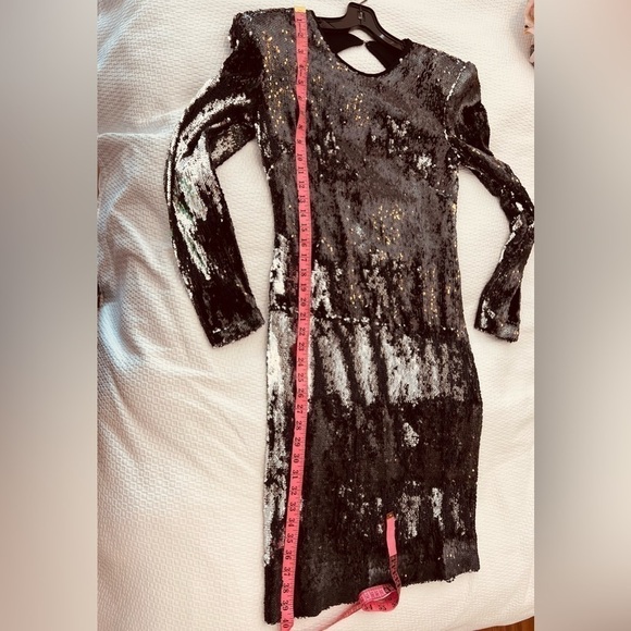 NAEEM KHAN Silver Black Sequin Sheath Open Back Dress - Picture 12 of 16